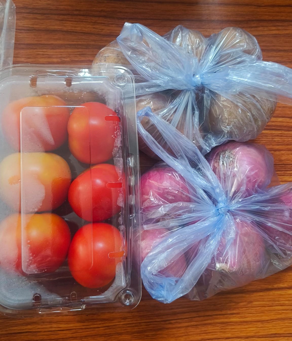 Daily Essential (Potato 500g + Tomato 500g + Onion 500g)