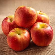 Royal Gala Apple (Royal Gala Seb)  (500gm)  From Shivani fruits and Vegetables